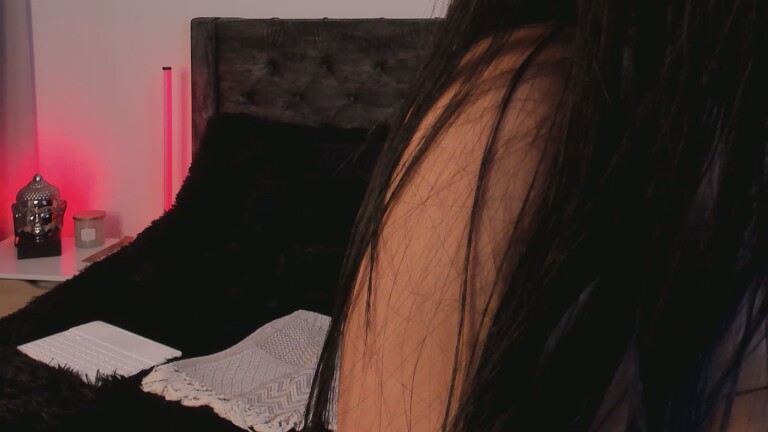 IvanaRios's Streamate show and profile