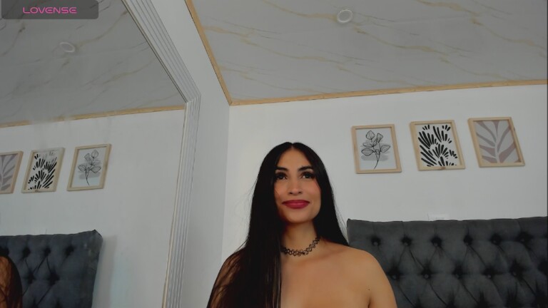 Milawinslet's Streamate show and profile