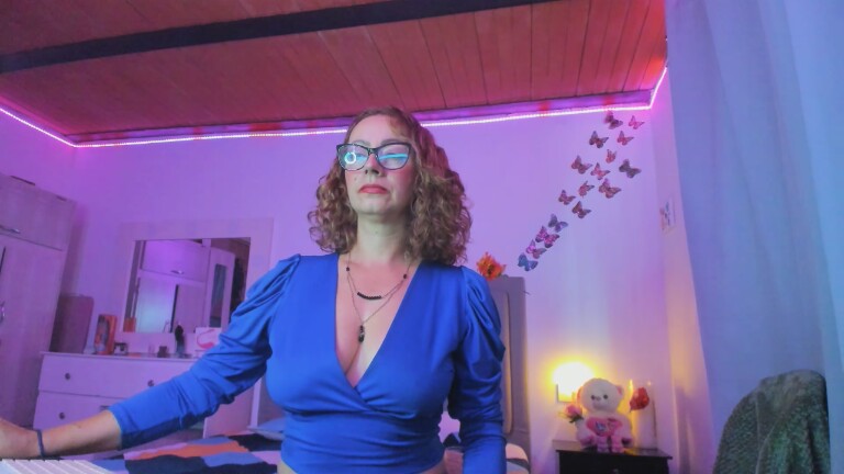 Lunajolie's Streamate show and profile
