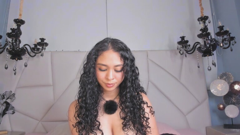 ScarlettFlever's Streamate show and profile