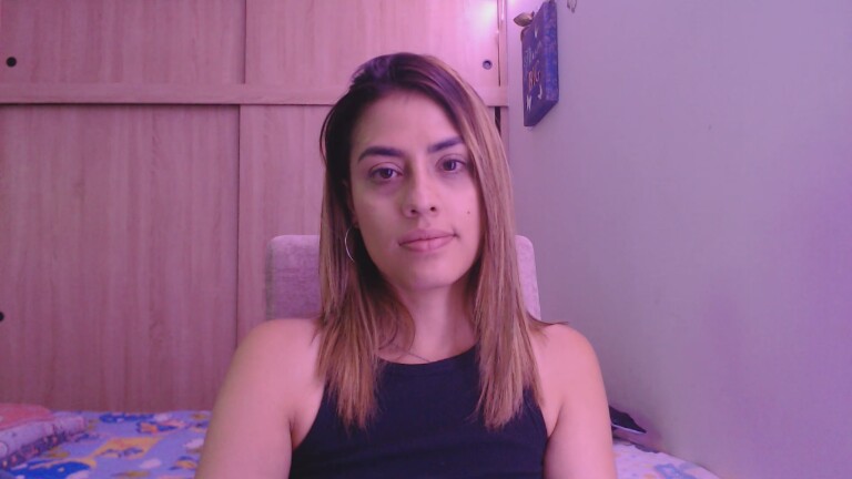 MiaColliings's Streamate show and profile