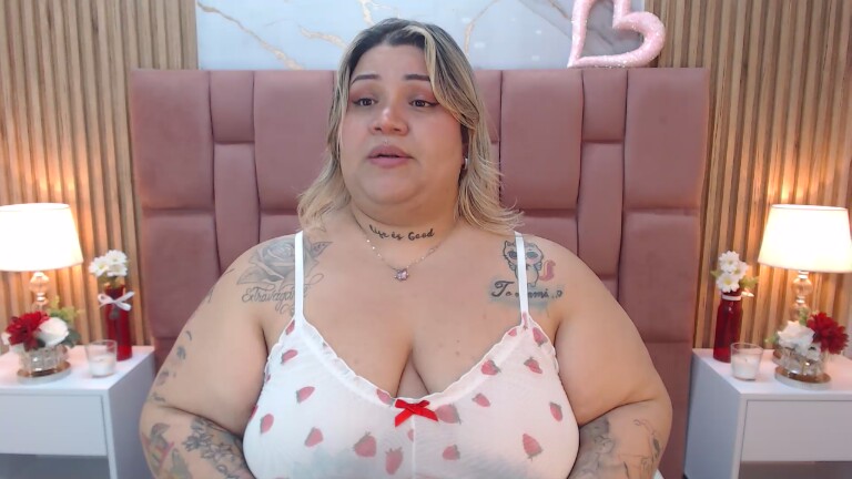 Evaverse's Streamate show and profile