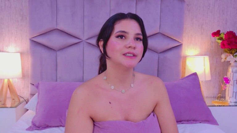 AndreaDum's Streamate show and profile