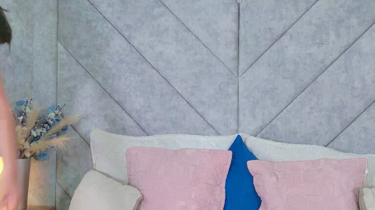 IsaRose's Streamate show and profile