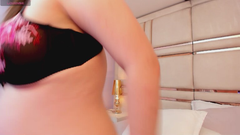 HollyCarteers's Streamate show and profile