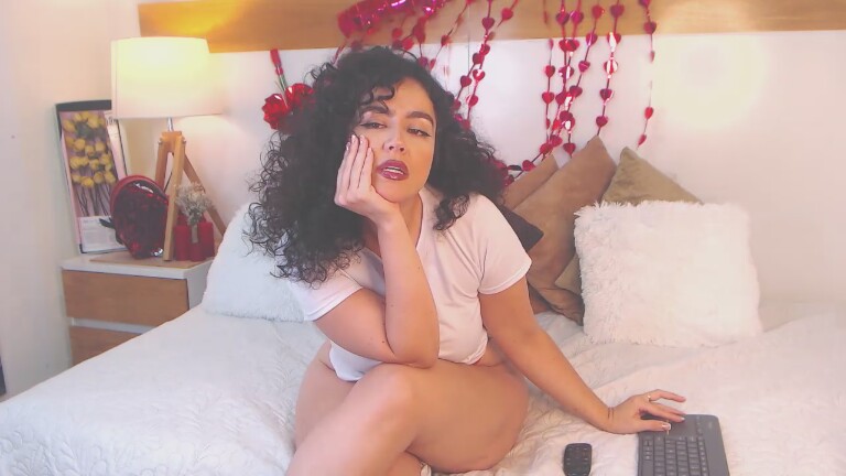 SeleneRisso's Streamate show and profile