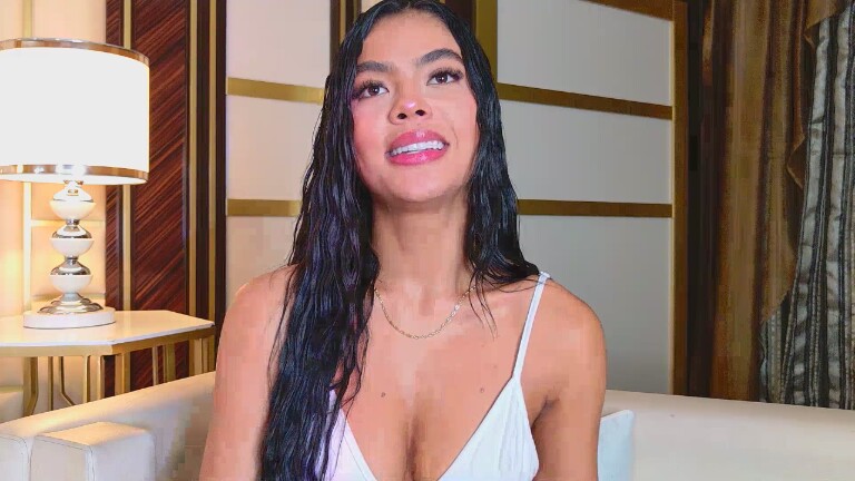 AnnieMilan's Streamate show and profile