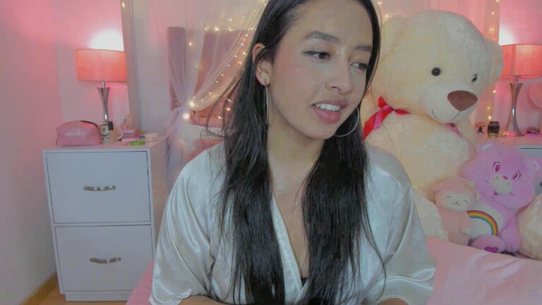 AlexandraWinterr's Streamate show and profile