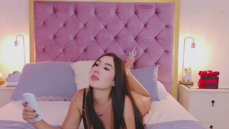 MoniLing's Streamate show and profile