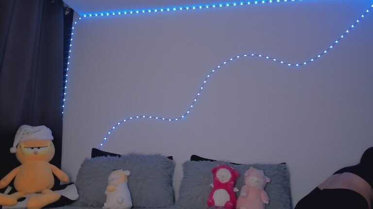 RoseHoldenn's Streamate show and profile