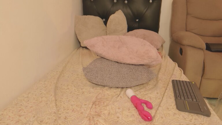 sofiasantana66's Streamate show and profile