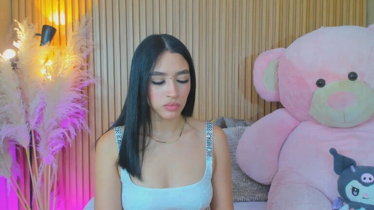 HemmaThompsonn's Streamate show and profile