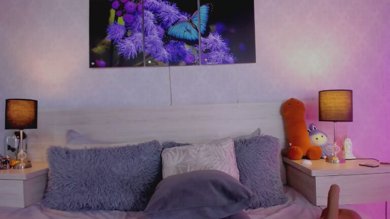 SamanthaaWoods's Streamate show and profile