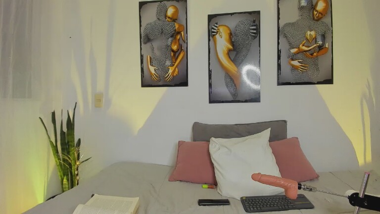 Stanlor1226's Streamate show and profile