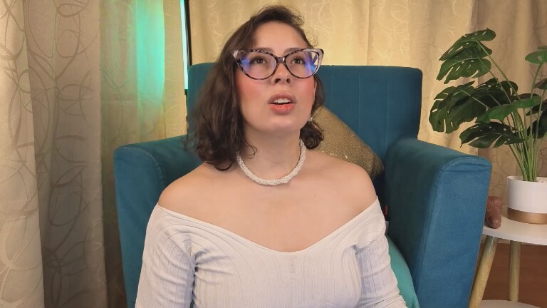 Miss_Dumont's Streamate show and profile