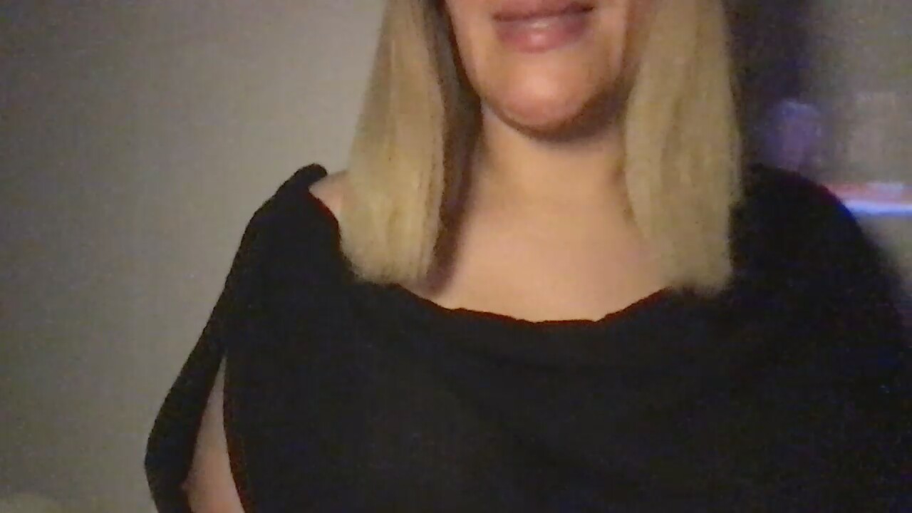 MistressLouUK