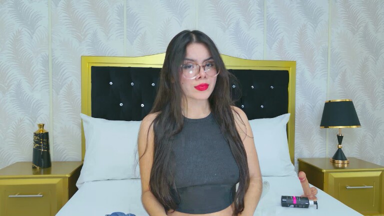 ZoeCortes's Streamate show and profile