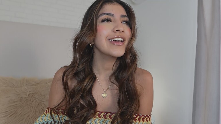 VictoriaJoliegb's Streamate show and profile