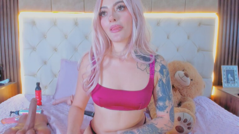 Elizabeth_Dumont's Streamate show and profile