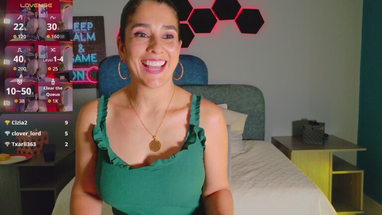 Sunny_River's Streamate show and profile