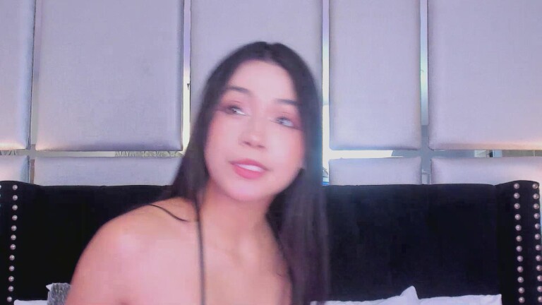 EmilyBlack69's Streamate show and profile