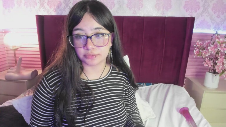 AmaraKazumi's Streamate show and profile