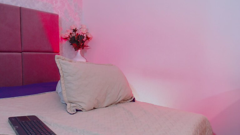 AliceeBlake's Streamate show and profile