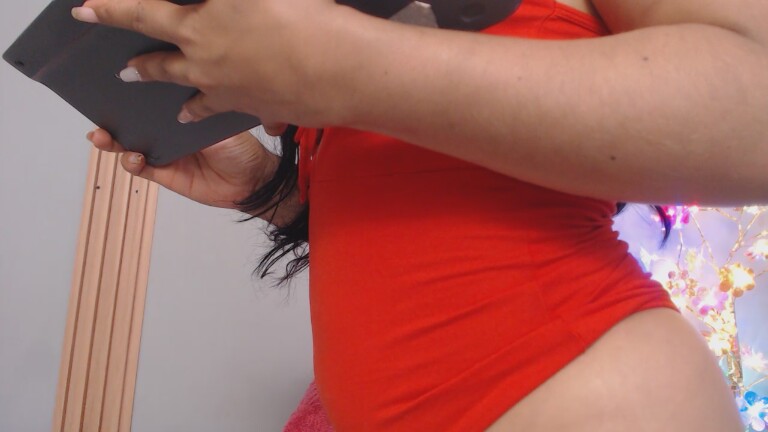 ThayssaRoss's Streamate show and profile