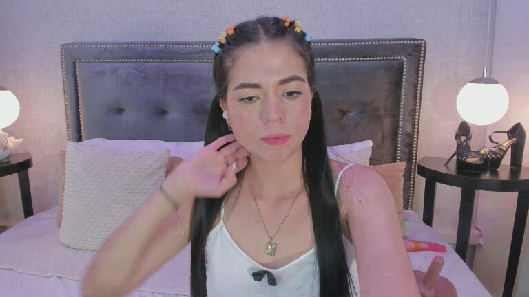 DulceMufinn's Streamate show and profile